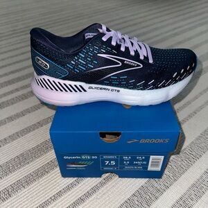 Brand new Brooks Glycerin GTS size 7.5
